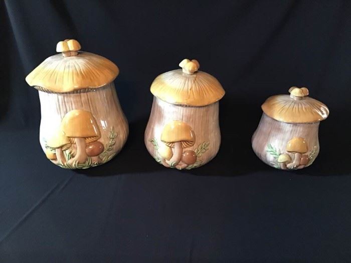 Arnel's Mushroom Canister Set