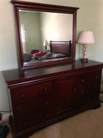 Dresser w/ Mirror