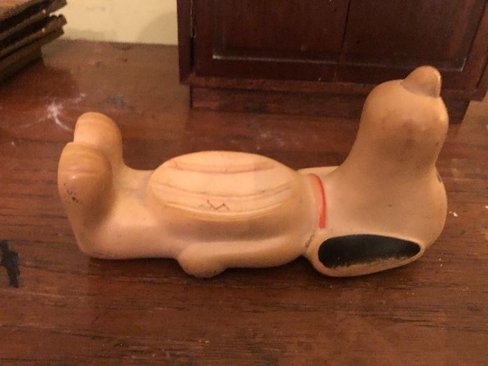 Vintage snoopy soap dish