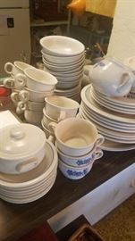 Pfaltzgraff Yorktowne, many pieces. 