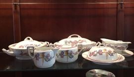 Serving pieces to Bavarian china