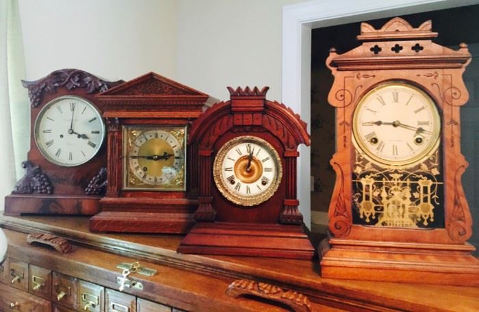 Houghton Carved Mantle Clock, English Oak Pediment Gable Mantel Clock, Antique 1882 Ansonia "Tunis", excellent original condition, 8-day movement, Seth Tomas Gingerbread Mantle Clock