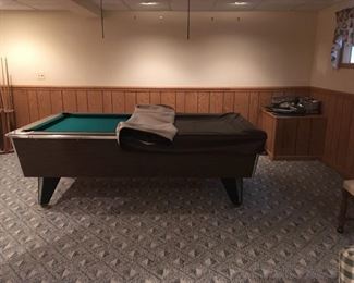pool table excellent condition