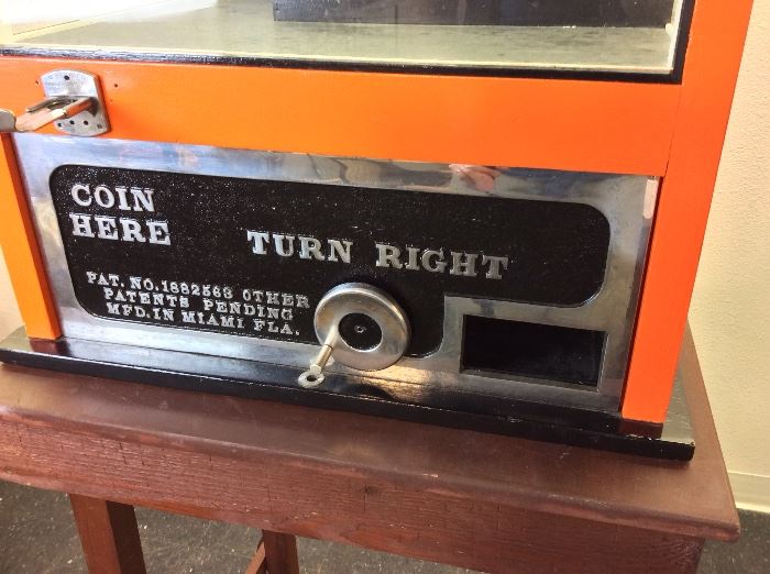Vintage Coin Operated Nickel Digger Grab Amusement Arcade Game. Invented by William Bartlett and Patented in 1932 known as the Miami Digger!