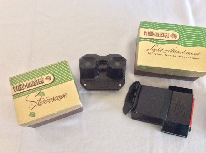 Vintage Sawyer's ViewMaster Stereoscope with Light Attachment and 15 Reels.