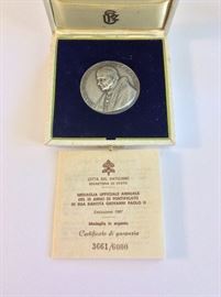 Rare Vatican City Official Annual Medal 1987 Pope John II, IX Anniversary, .986 Silver. Limited Edition Numbered 3661/6000.