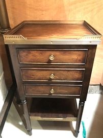 Monarch Fine Furniture