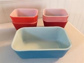 Pyrex Refrigerator Dishes