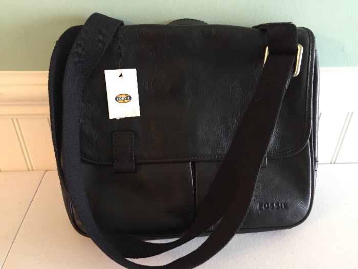Fossil Leather Bag (with original tags)