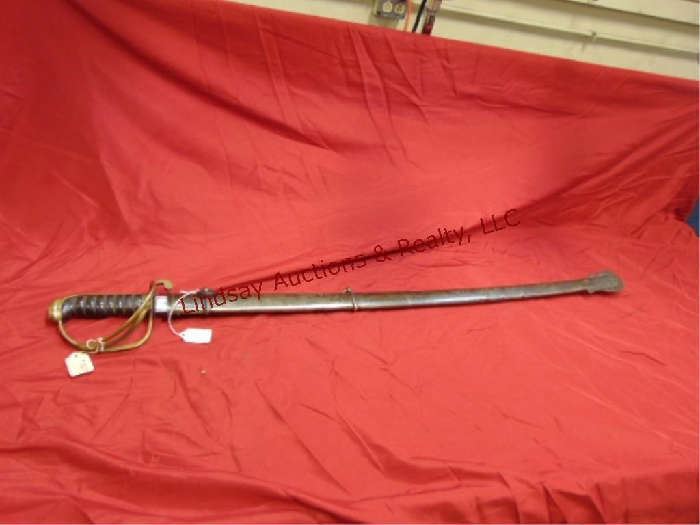 538 - 1833 P. Ames Cutler United States Dragoon Sabre 33" blade and scabbard