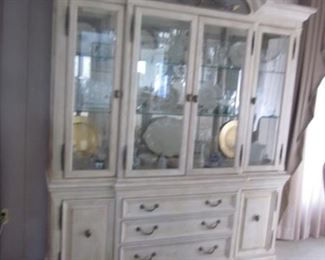 Bernhardt Washed Oak Dining Room Suite