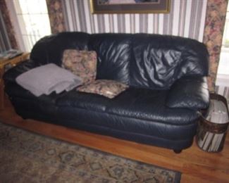 Natuzzi Leather Sofa Suite