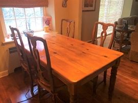 AMISH MADE FARM TABLE WITH 6 CHAIRS