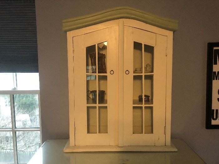 SMALL PAINTED CURIO CABINET