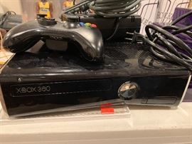 XBOX 360 Gaming System