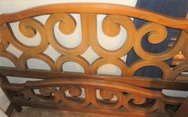 Full/Queen Size Head Board/Foot Board