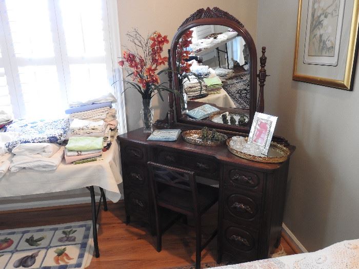 1920's vanity