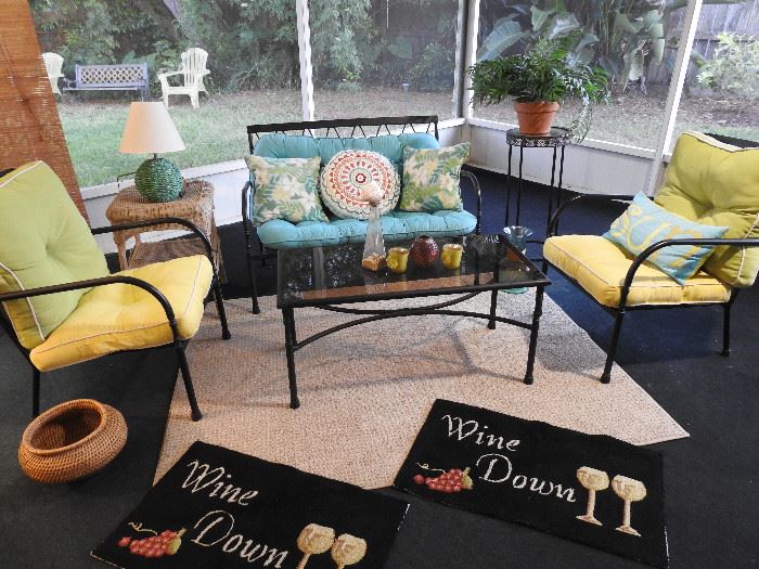 Martha Living patio set