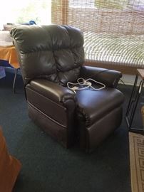 Power lift chair
