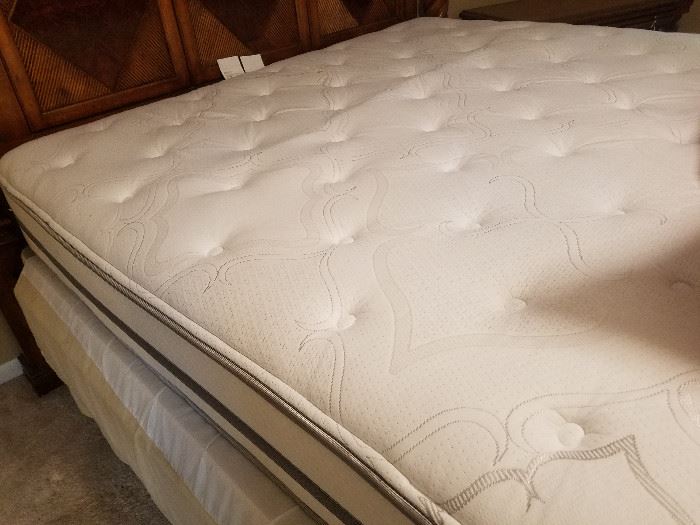 2018 Hollywood King mattress