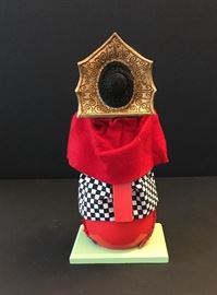 Alternate view of Queen of Hearts