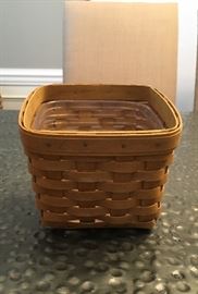 Alternate view of basket