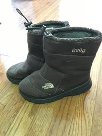 The North Face 600g boots