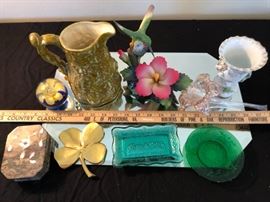 Assortment of China https://ctbids.com/#!/description/share/131951