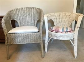 Two wicker chairs https://ctbids.com/#!/description/share/131972