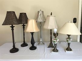 Assortment of lamps https://ctbids.com/#!/description/share/131978