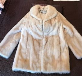 mink stroller https://ctbids.com/#!/description/share/131993