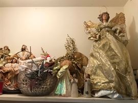 Assorted Christmas decorations
https://ctbids.com/#!/description/share/131992