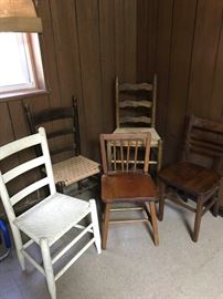Assorted chairs https://ctbids.com/#!/description/share/132001