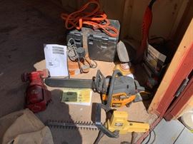 Assorted lawn and garden tools https://ctbids.com/#!/description/share/132044
