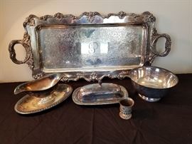 Collection of vintage silver plated dining dishes https://ctbids.com/#!/description/share/131958