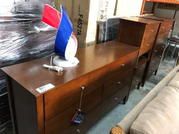 USA GrandMart Furniture Auction Selling... starts on 4/10/2019
