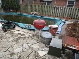 garage and yard things