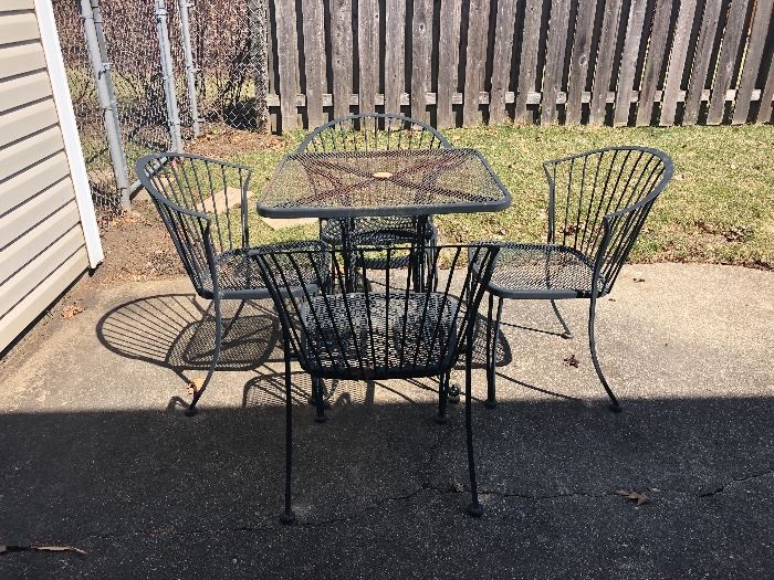 Metal outdoor patio set