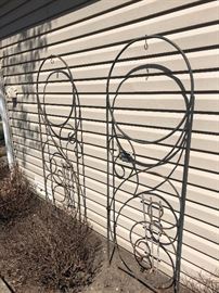 Metal tall trellises