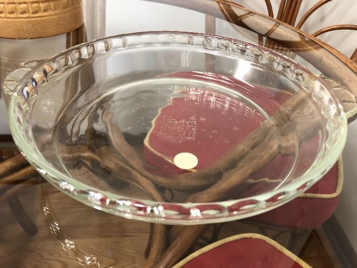 Pyrex pie plate