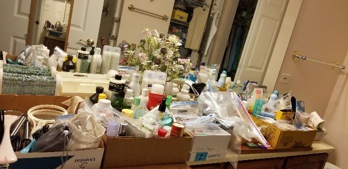 LOTS OF  TOILETRIES  AND THINGS FOUND IN THE MEDICINE CABINET