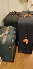  MANY SUITCASES