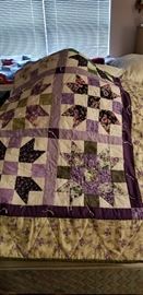 ANOTHER PRETTY HANDMADE  QUILT