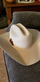AWESOME COWBOY HAT   LIKE NEW!!!