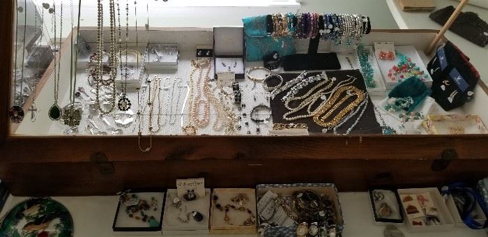 Jewelry being displayed....a work in progress. There is so much!!!!