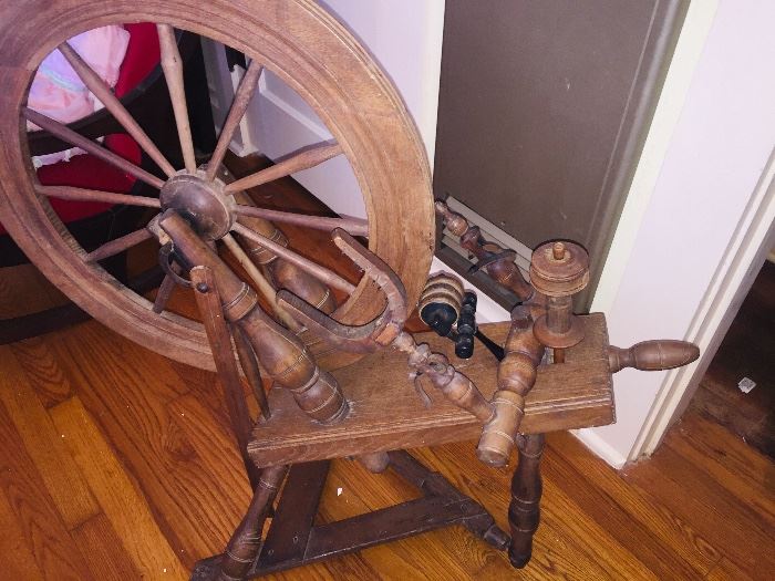 early spinning wheel