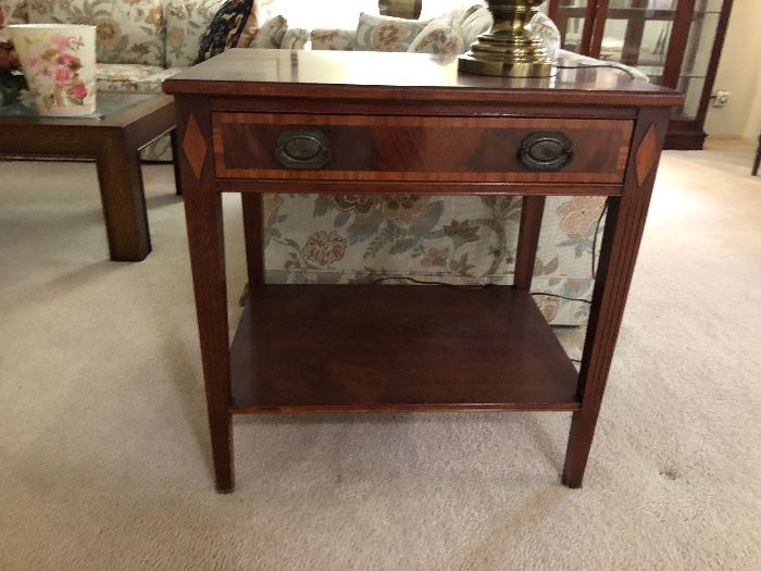 VINTAGE TABLE WITH DRAWER