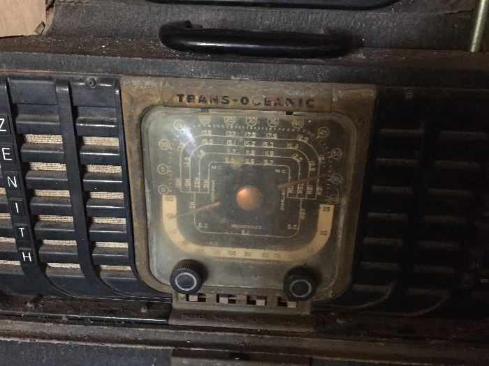 Vintage Trans Oceanic Radio The Royalty of Radio