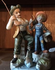 Figurine Grandpa and Grandson Just Another Day Fishing