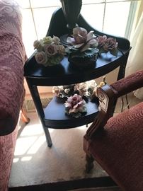 Curved End Table $ 48.00